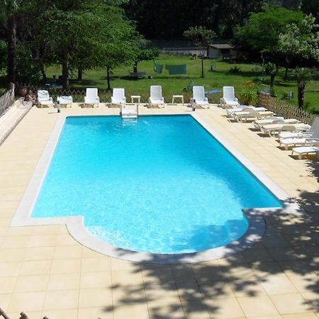 Le Pigeonnier Chambre D'Hotes La Provenc'Ane Salernes Exterior foto